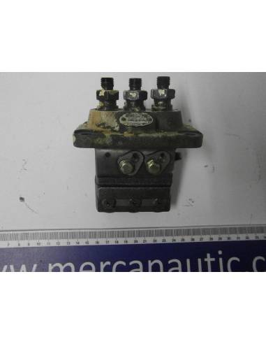 Pompe à injection sur un moteur 6.5mdkd-53cr