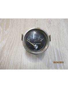 Reloj indicador presion de aceite  volvo vdo 24v 2