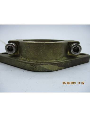Vetus horn tube clamp 35 mm axis. outlet
