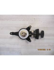 Manueller Motorstart/ YAMAHA 2B 2,5cv 2t