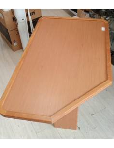 Table intérieure en bois 1120x670mm 2