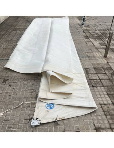 Vela mayor enrollable P 17.55mts E 5.90mts...
