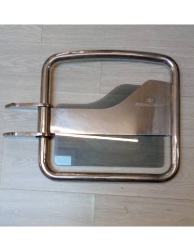 Princess bath door measures 54x50cm