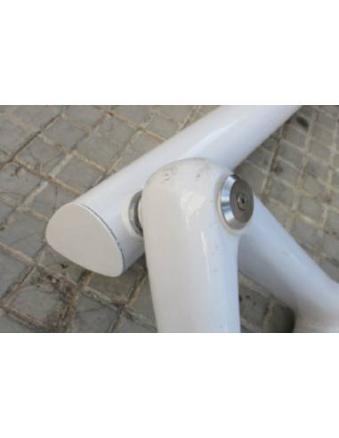 Soporte para antena radar en carbono sólo 8 kgs...