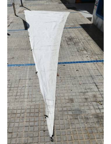 Vela foque Gratil 8.23mts pujamen 3.09mts...