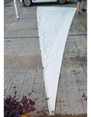 Vela foque gratil 8.67mts pujamen 3.16mts...