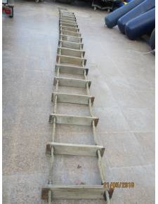 Escalera practico 13mts x 50cm madera/cabo
