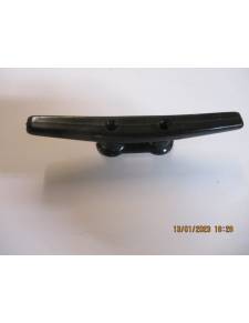 Cornamusa plastico negro 150mm