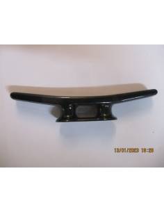 Cornamusa plastico negro 150mm 2