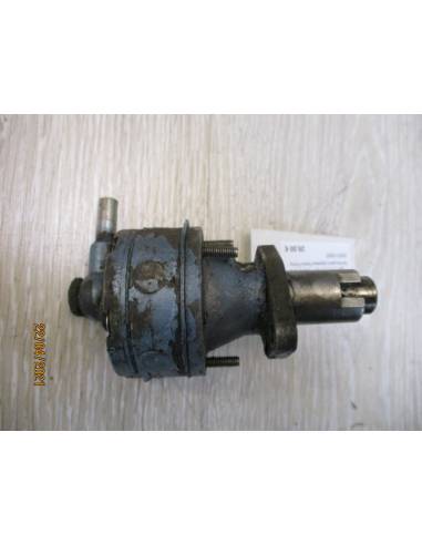 Dieselpumpe schneidet Perkin Prima 3 auf.