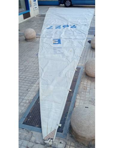 Vela mayor P 10,70mts E 3.65mts baluma 11,50mts...