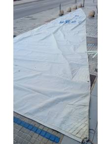 Vela mayor P 10,70mts E 3.65mts baluma 11,50mts patines plastico