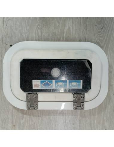 It is not possible to install a door.