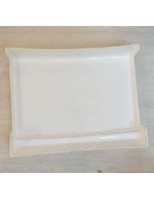 Tapa tambucho de un Bavaria medidas 61x48cm