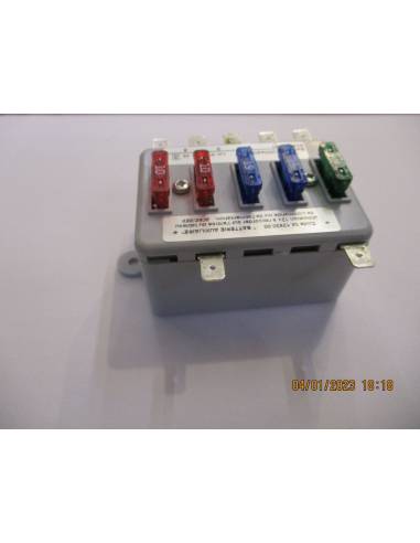 Scatola portafusibili 12/24V 70x45x70mm