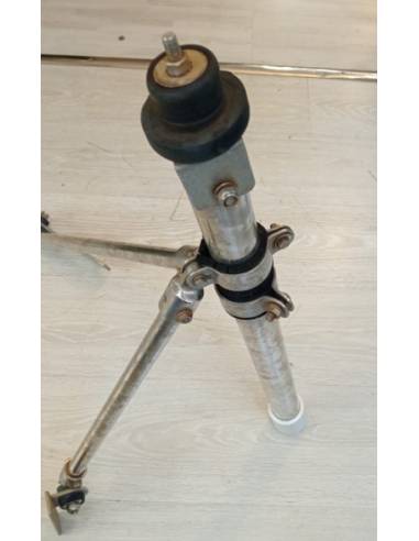 Tripode en acier inoxydable support eolic