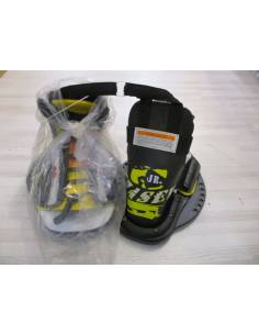 Wake board boots size small