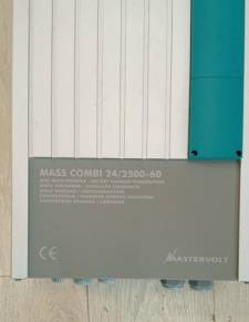 Mastervolt MASS COMBI 24/2500-60