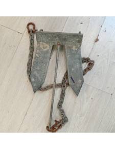 Anchor flat 4kgs with 2 mts chain 8 mm