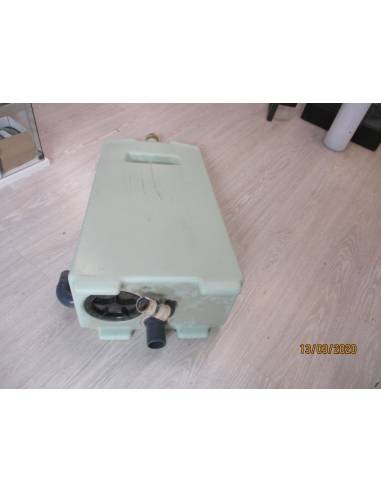 Vertical tank fountaine pajot 1017054 45lts