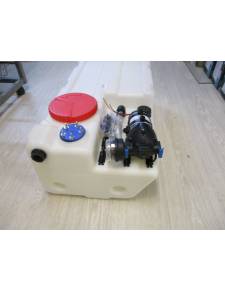 Deposito agua dulce  80lts con bomba presion 8lts/h