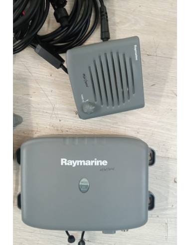 Vhf RAYMARINE RAY240E con hanset y altavoz