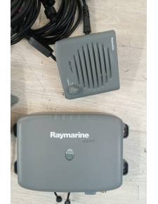 Vhf RAYMARINE RAY240E con hanset y altavoz