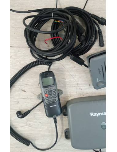 Vhf RAYMARINE RAY240E con hanset y altavoz